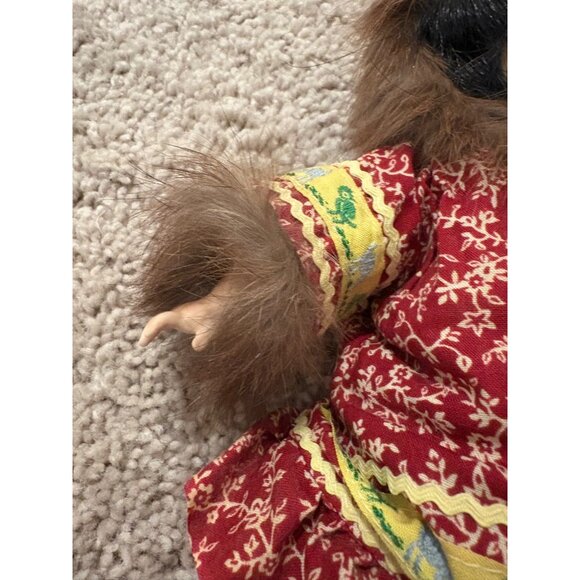 Vintage Arctic-Inspired Porcelain Eskimo Doll Tall Wooden Body‎ Moveable Legs - Picture 3 of 10